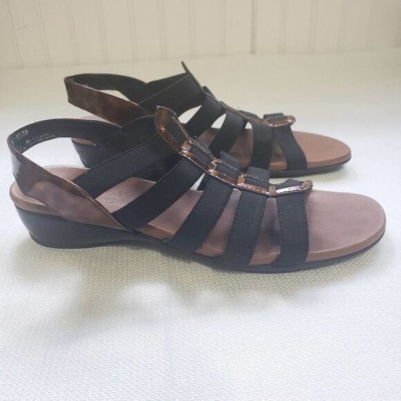 Munro sandals  - Picture 1 of 6